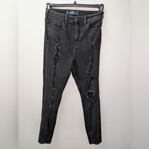 SIZE 9 HOLLISTER SKINNY JEAN